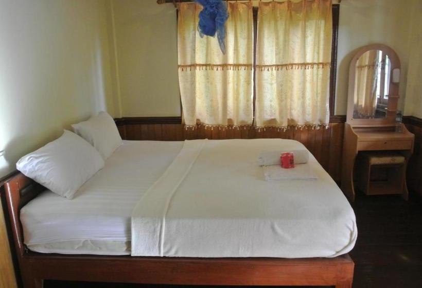 פנסיון Nongsak Riverside Guesthouse & Nongsak Guesthouse