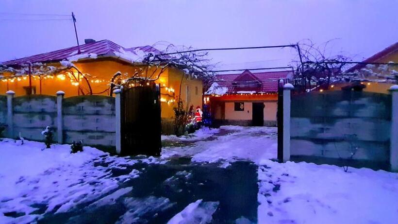 پانسیون Casa Andreea