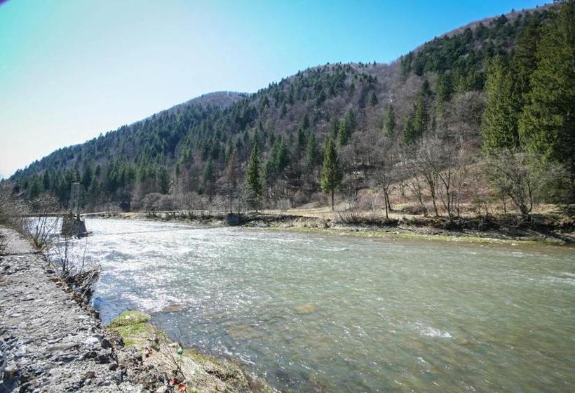 リゾートホテル Sanatorium Verhovyna