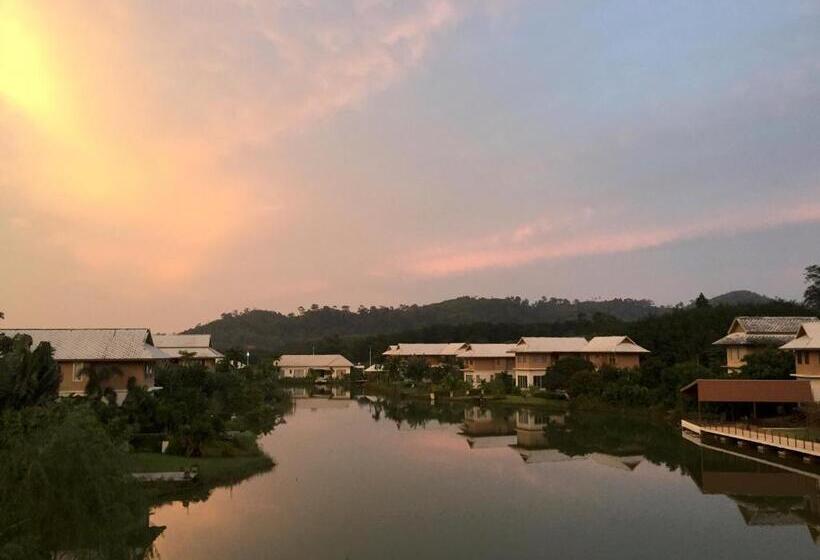 Курорт Thelifeco Wellbeing Phuket Detox Center And Vegan Hotel   Sha Plus
