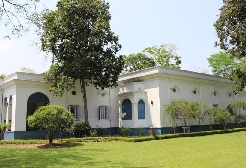 منتجع Thengal Manor