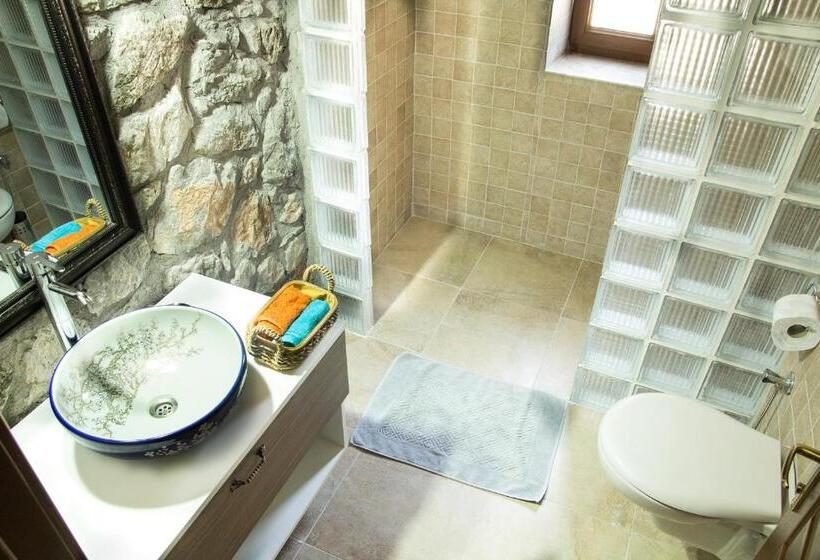 Doga Apartments