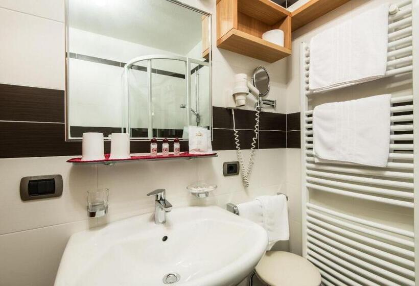 ホテル Albergo Posta Pederoa