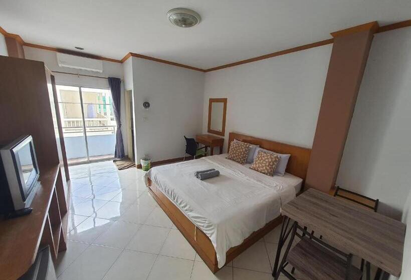 هتل Chonnatee Residence