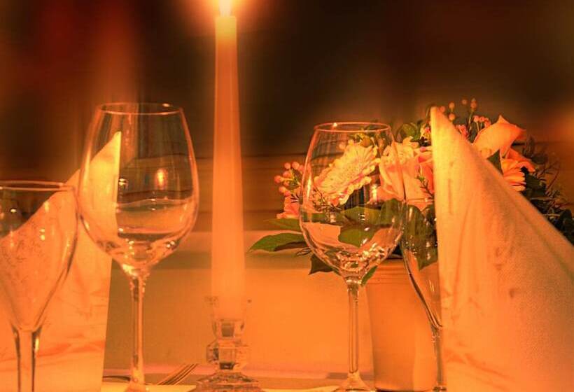 בית מלון כפרי Restaurant Alter Krug Kallinchen