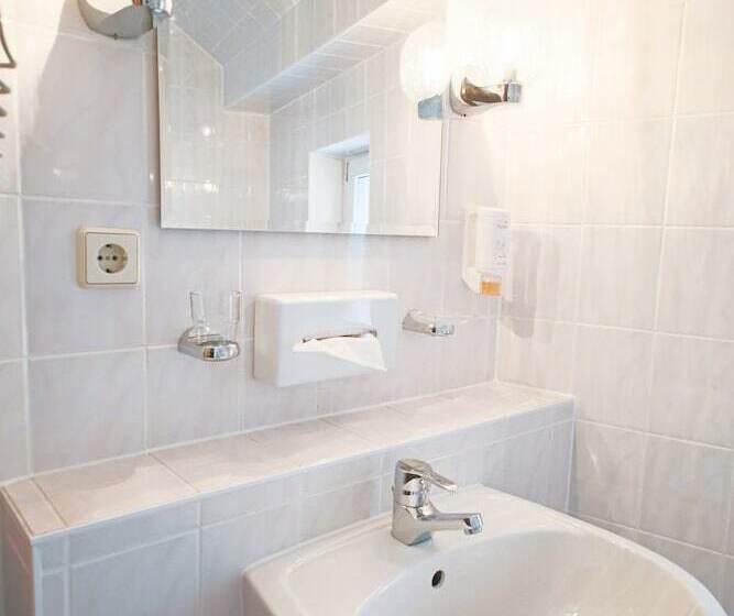 בית מלון כפרי Restaurant Alter Krug Kallinchen