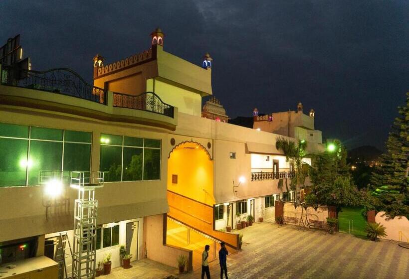 فندق The Royal Paradise Resort And Salt Yard