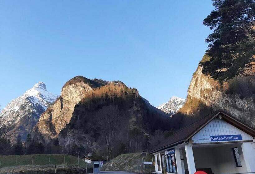 בית מלון כפרי Urirotstock