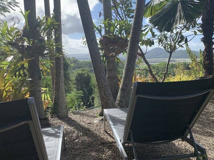 Mai Tai Resort