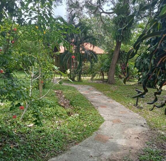 بنسيون Ban Ban Bangalow