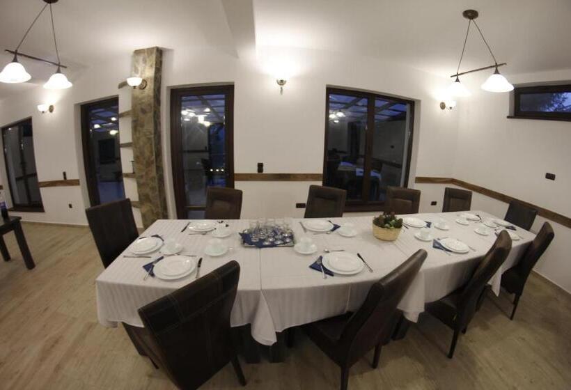 پانسیون Casa Laur Cu Plajă Privată