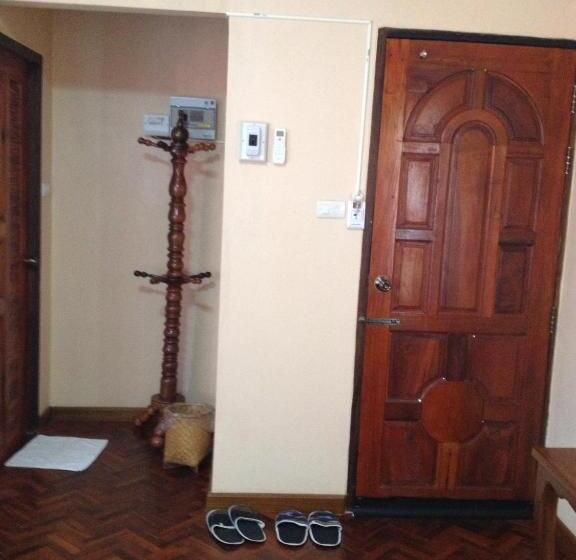 استراحتگاه Chok Wasana Guest House