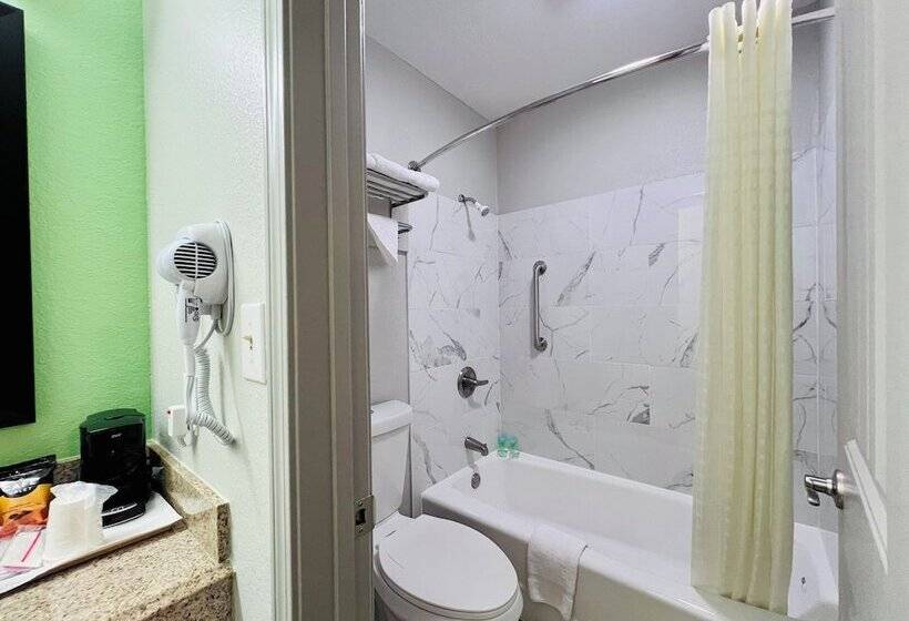 Suite 16 Motel