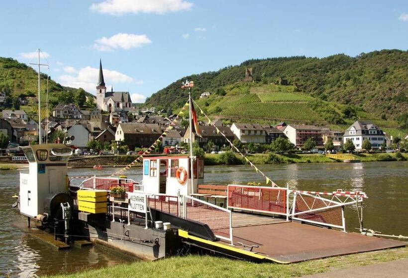 Weinhotel Hubertus Garni