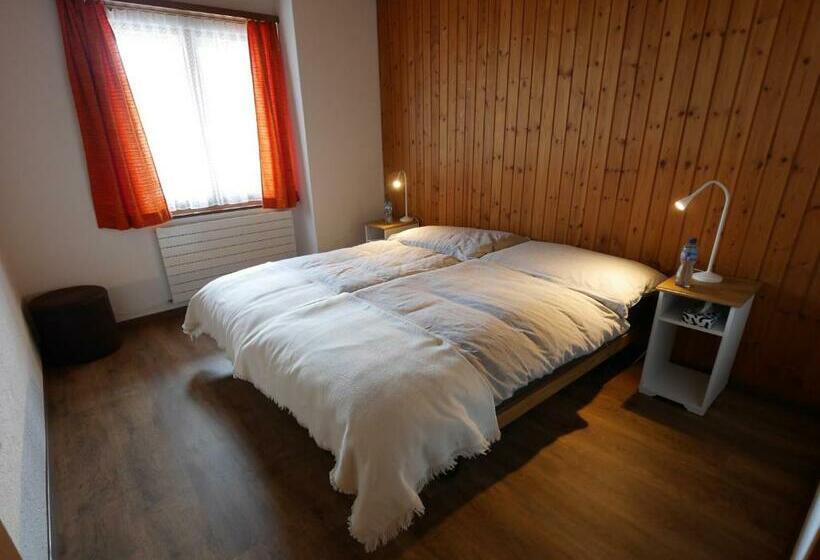 호스텔 Bonne Auberge Les Bugnenets