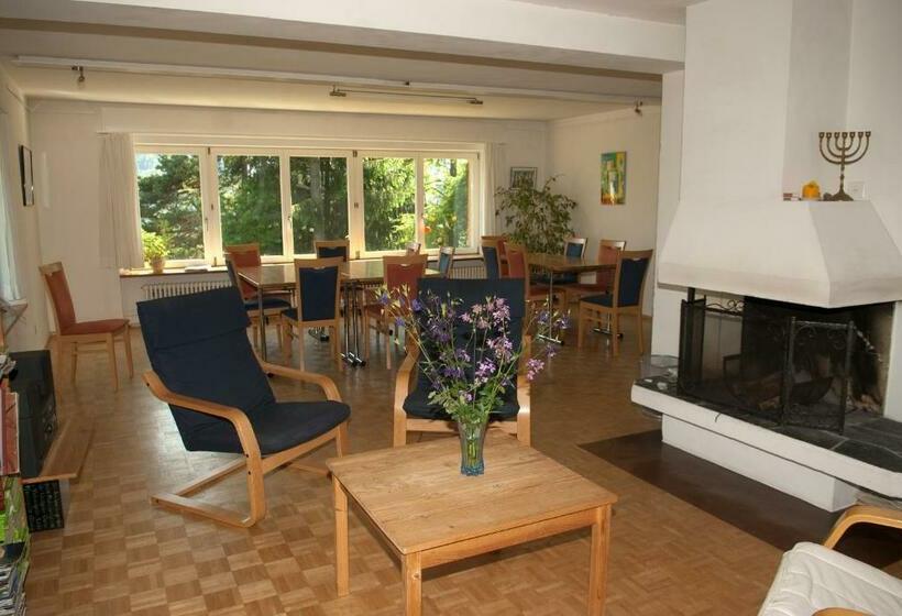 הוסטל Pension Casa Selva