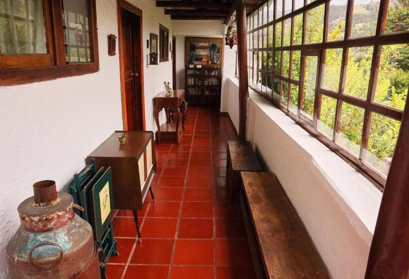 הוסטל Posada El Portal De La Loma