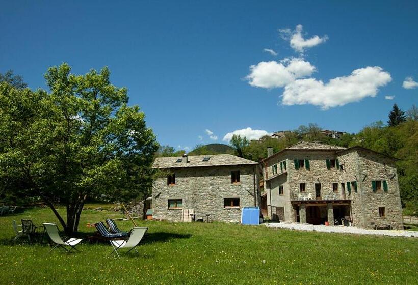 민박 Agriturismo Mulino Marghen   Restored Watermill   Retreat Center
