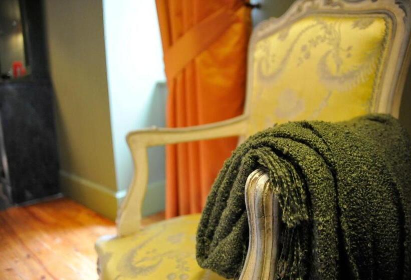 مبيت وإفطار Domaine Des Grands Cèdres
