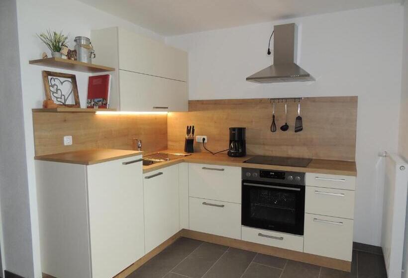 Bed and Breakfast Ferienwohnungen Schöbringer