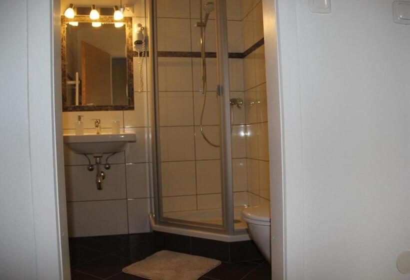 Bed and Breakfast Ferienwohnungen Schöbringer