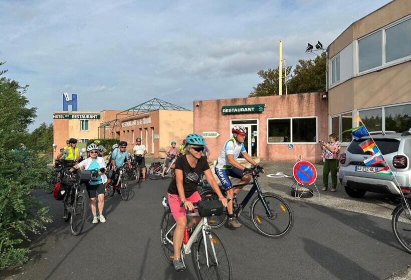 호텔 De La Tour Saint Etienne Sud