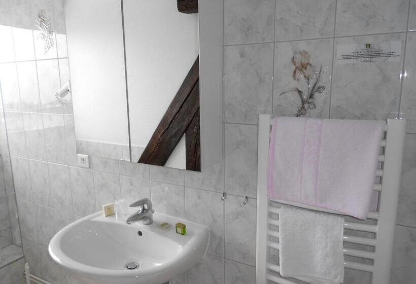 בית מלון כפרי Hôtel Restaurant Roess