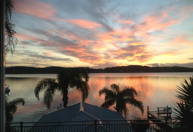 Overnight Reflections B&b