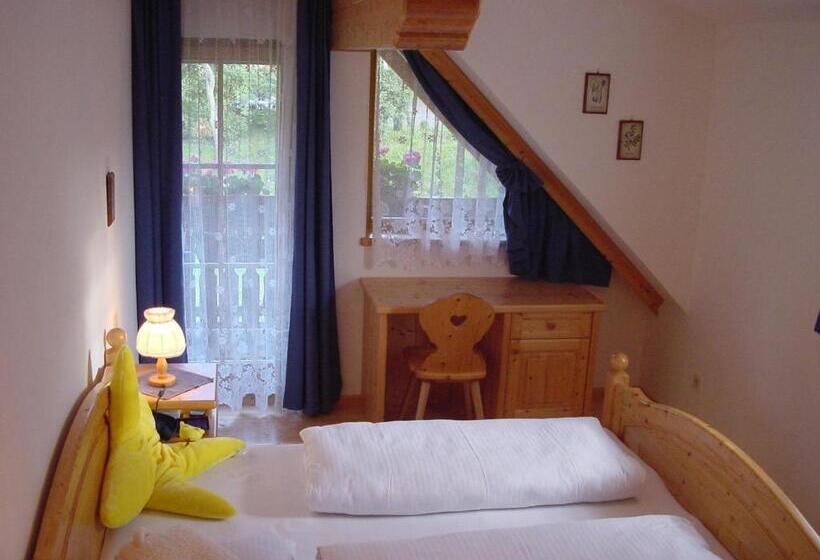بنسيون Gasthof Ferm