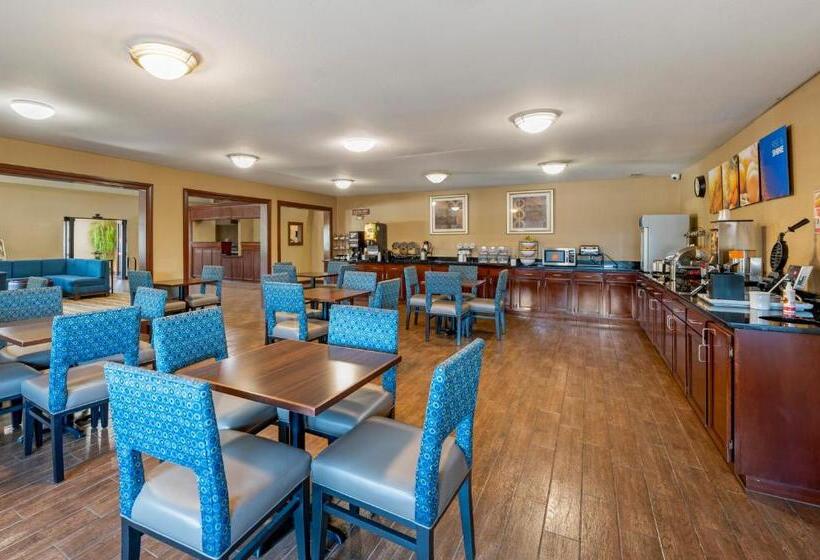 호텔 Comfort Inn & Suites Cincinnati Eastgate