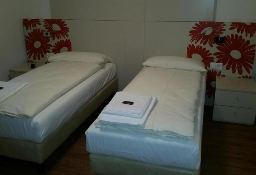 호텔 Ristorante Stazione Con Alloggio