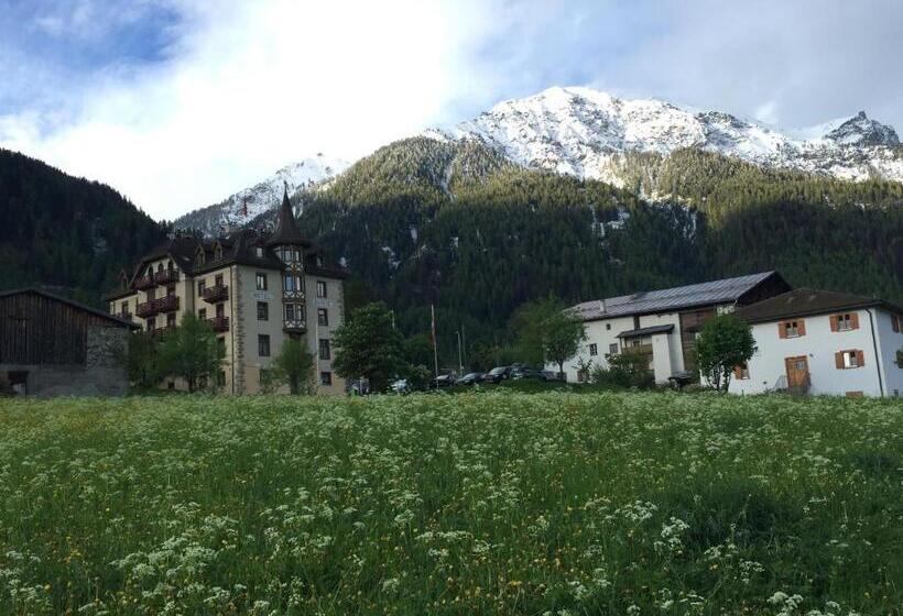 ホテル Schweizerhof Sta Maria