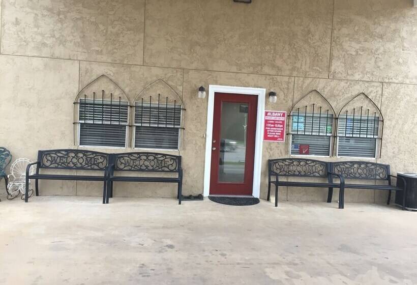 汽车旅馆  Albany Inn & Rv Campground