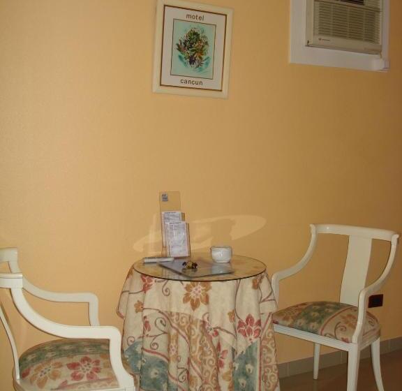 Motel Cancun Barbadas Ourense