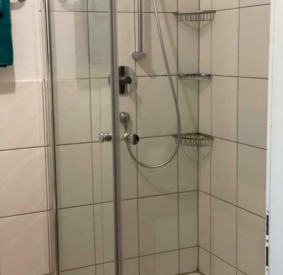 펜션 Rezas Restaurant Gästehaus