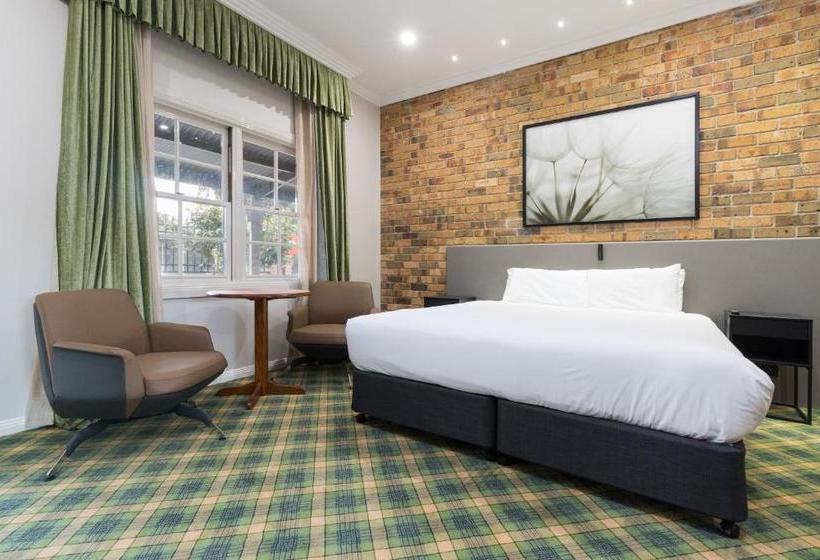 호스텔 The Carrington Inn   Bungendore