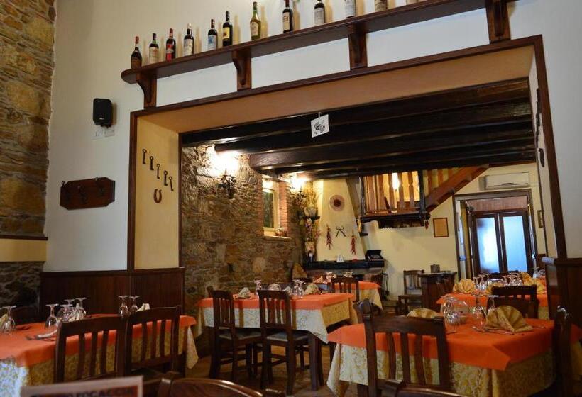 فندق Agriturismo E Turre