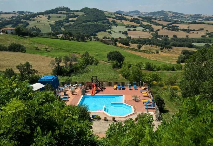ホテル Azienda Agrituristica Piccolo Ranch