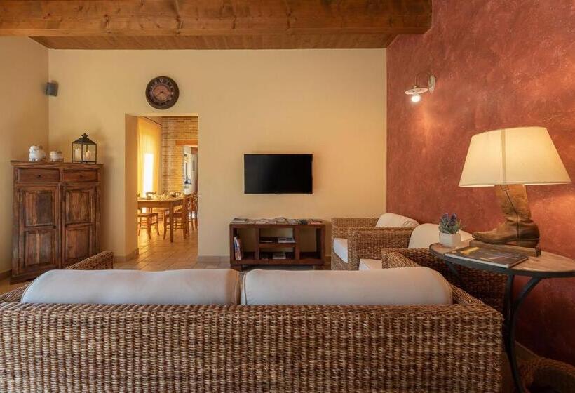 فندق Badia Agriturismo