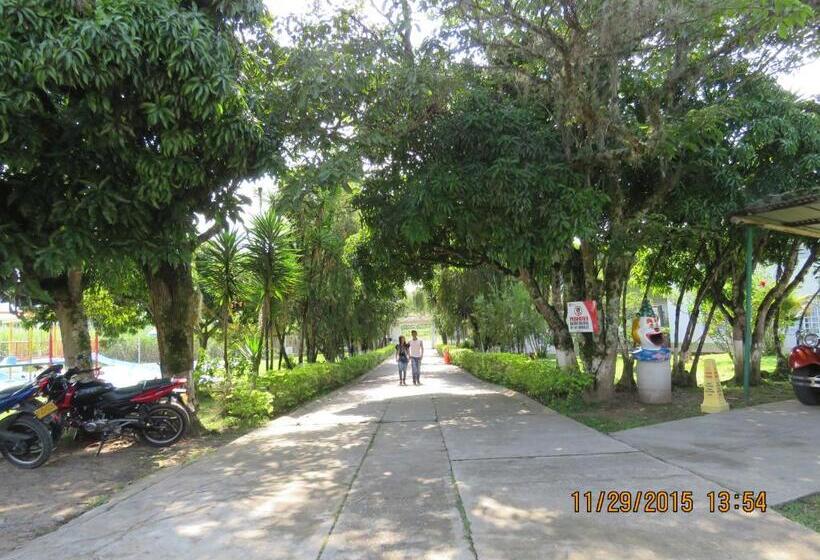 هتل Centro Recreacional Iasceboy