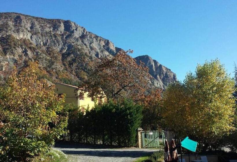 فندق De La Poste