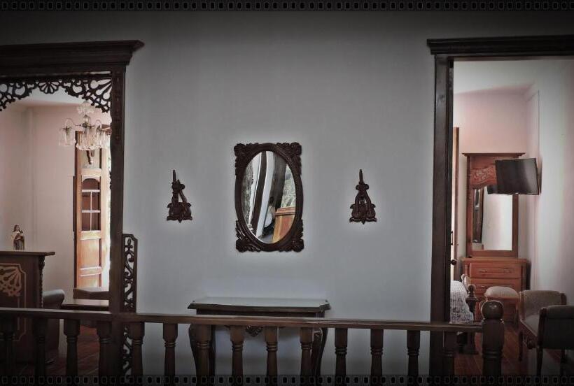 هتل Las Marías Family Home