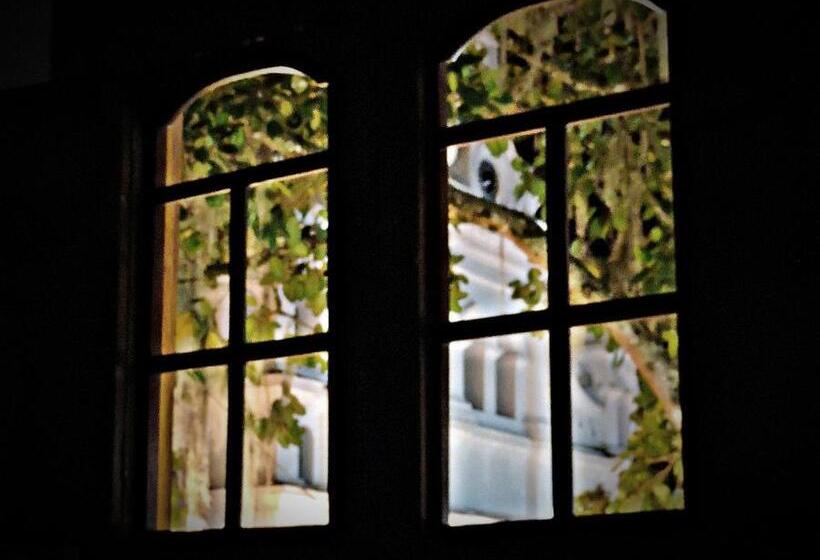 هتل Las Marías Family Home