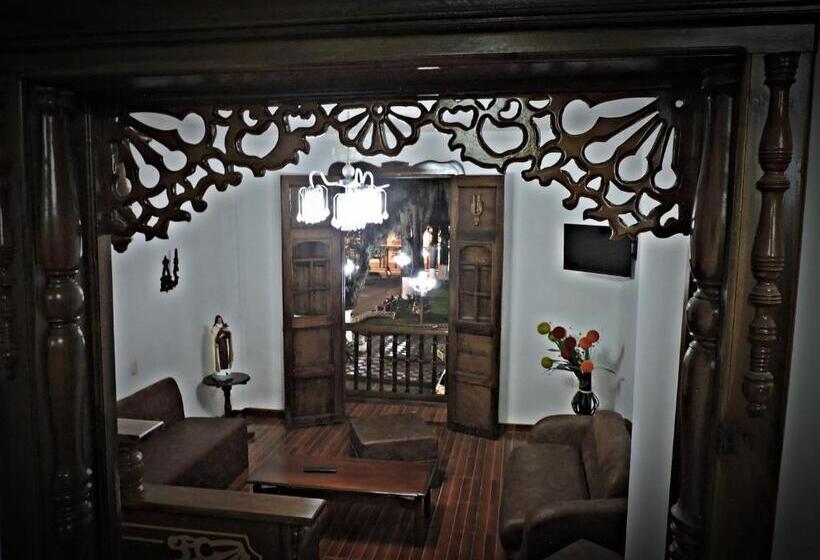 هتل Las Marías Family Home