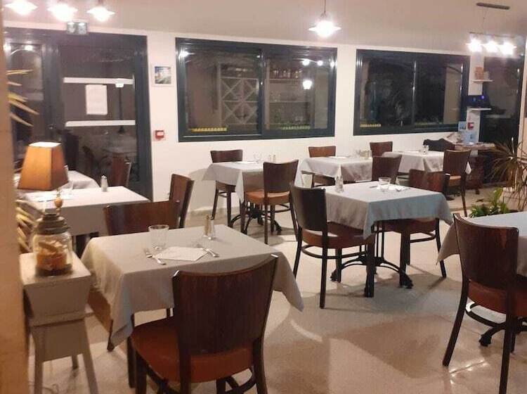 酒店 Logis Hôtel Restaurant Le Clos Des Capitelles