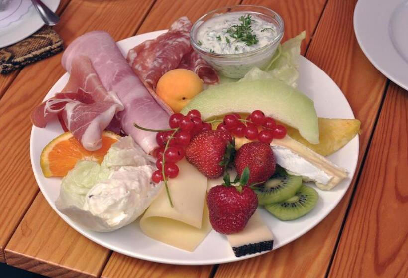 בית מלון כפרי Restaurant Haus Keller