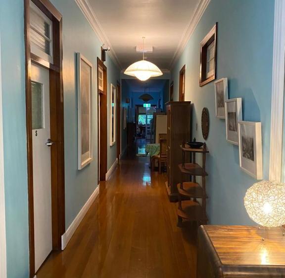 بنسيون Babinda Quarters