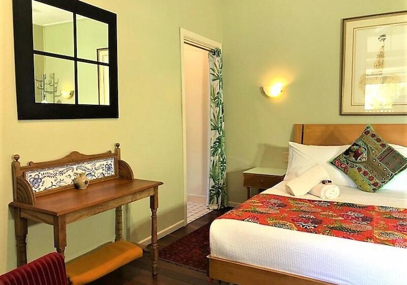 Пансион Grey Gum Lodge