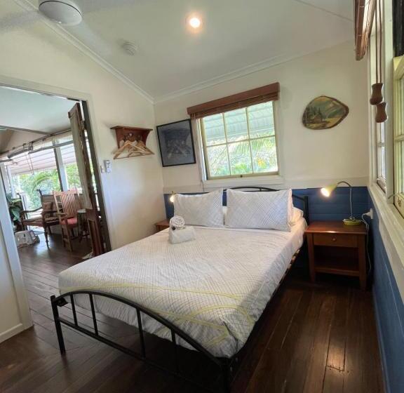 Пансион Grey Gum Lodge