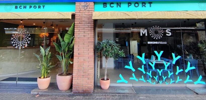 Hostal YOMO Bcn Port